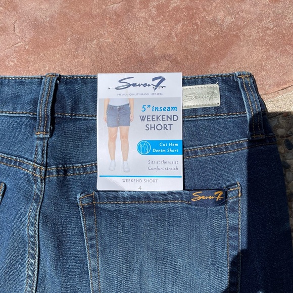 Seven7, 5” Inseam, Weekend Short, Denim, size 4 - Picture 3 of 4